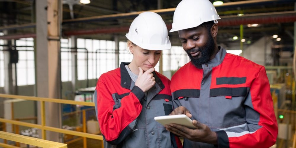 Hora extra no sábado é 50 ou 100